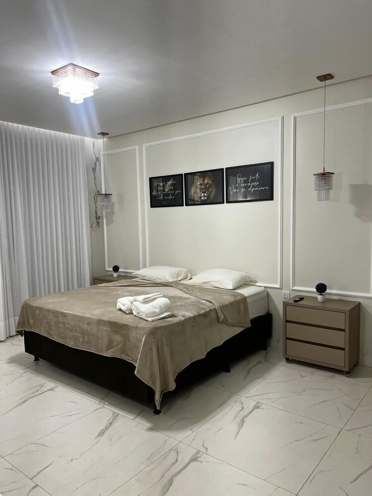 Mansão Luxo Lago - Caldas Novas