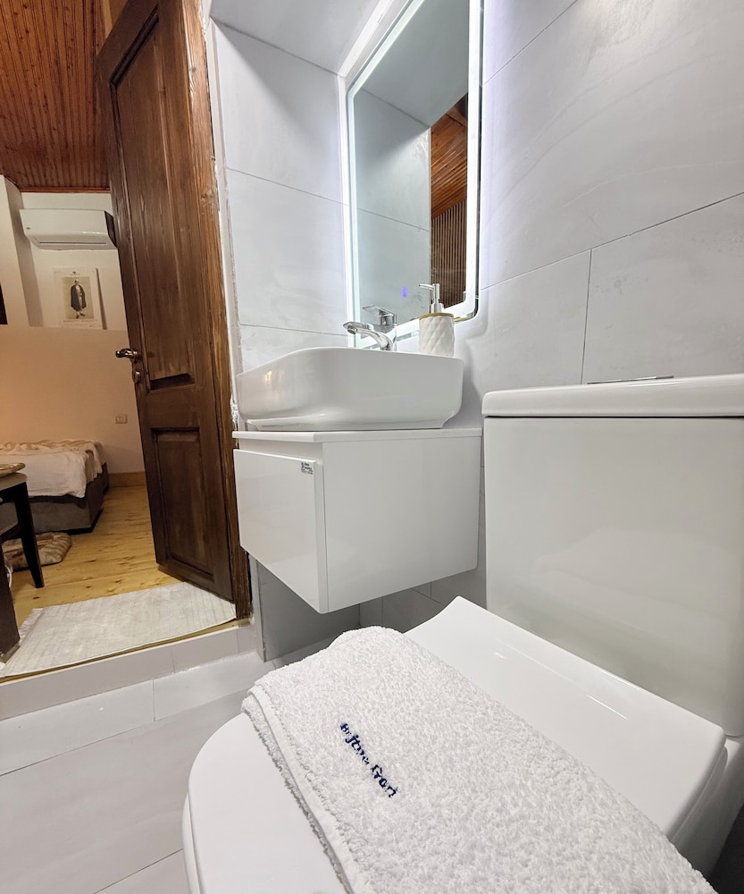 Old Town Guesthouse Guri