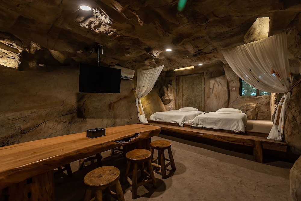 Yi-He Golden Homestay