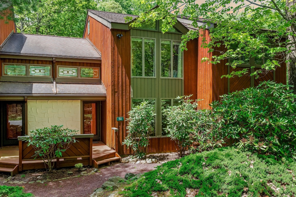 Doe s Delight by Avantstay Peaceful Lake Retreat