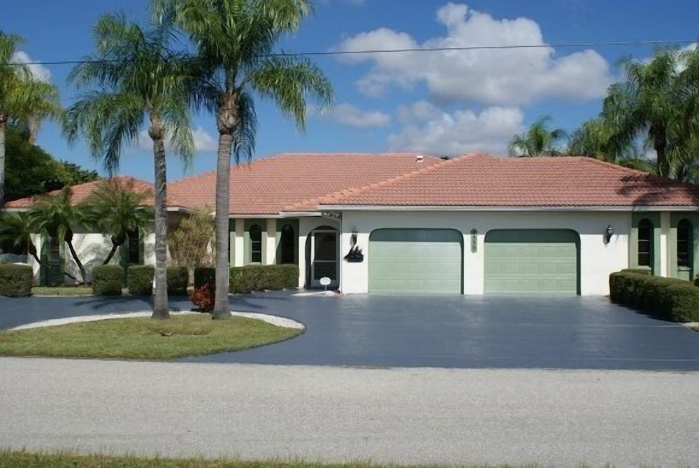 Punta Gorda Vacations - Villa Haylee - Property Image 1