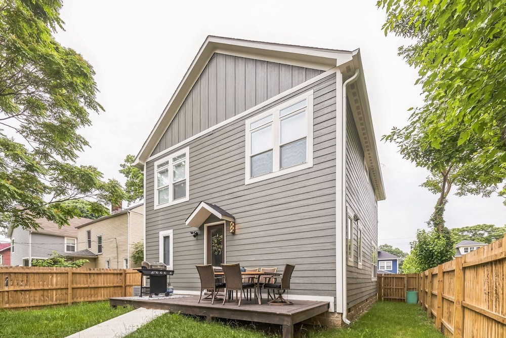 Brand-new 4br Unique Design Near Downtown Indy 4 Bedroom Home