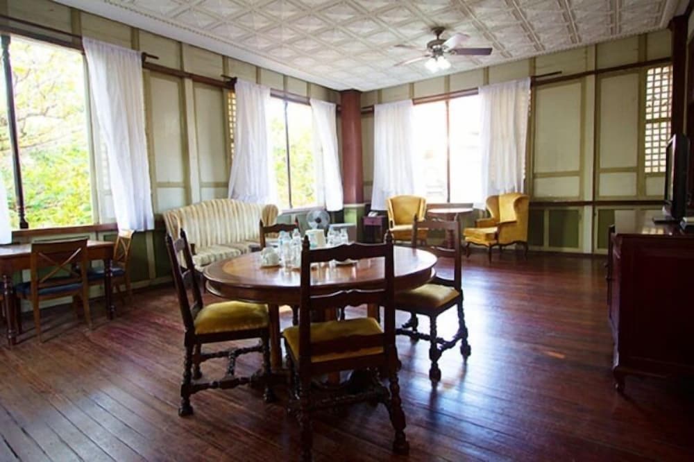 Las Casas Filipinas de Acuzar 30