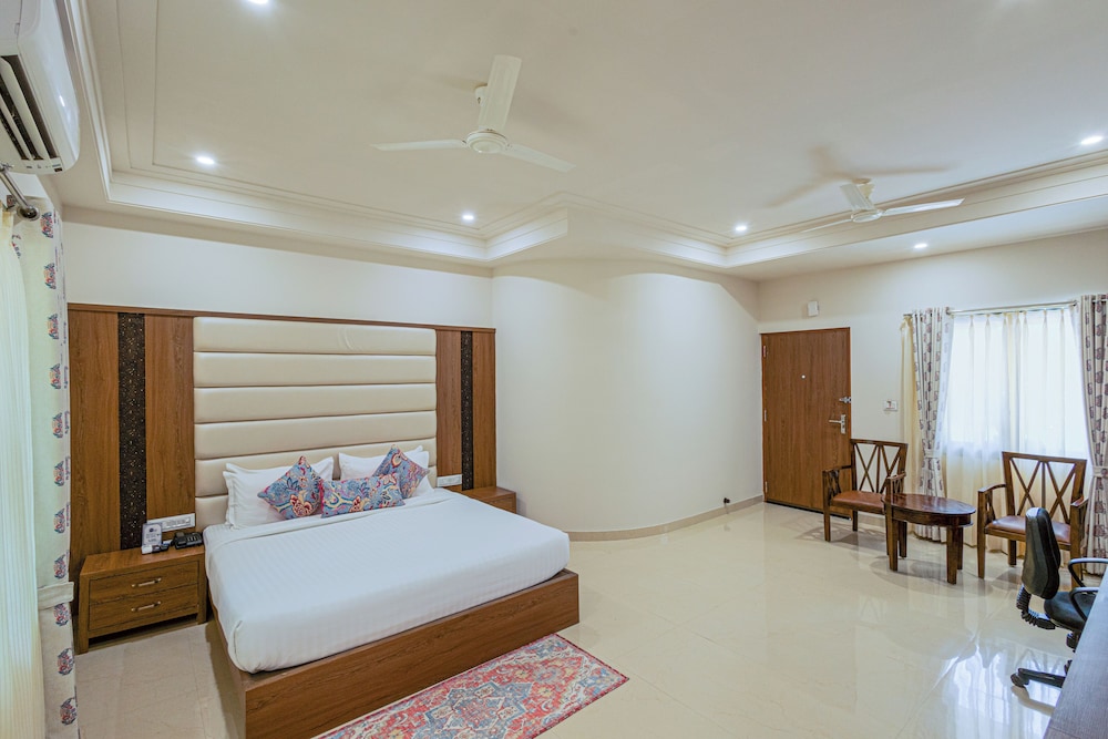 Bamboo Saa Sunrrise Wedding & Wellness Resort, Jaipur