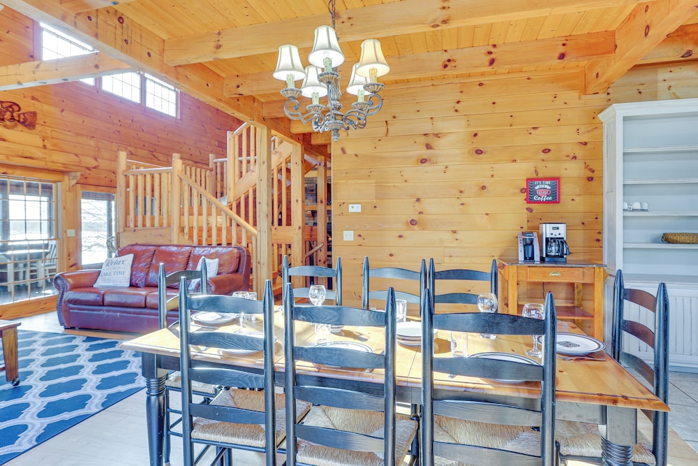 Private Boat Ramp & Dock: Kentucky Lake Cabin!
