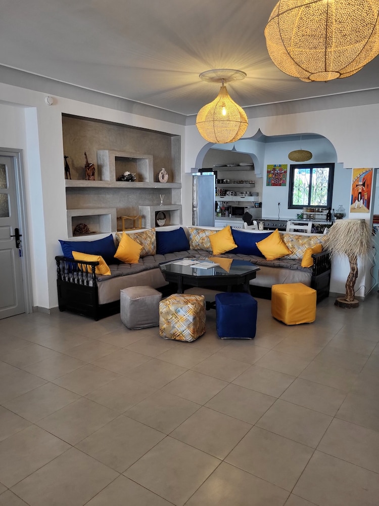 lounge