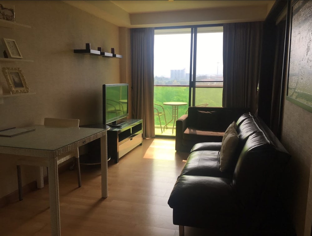 Hua Hin Beach Rocco Condo by THR