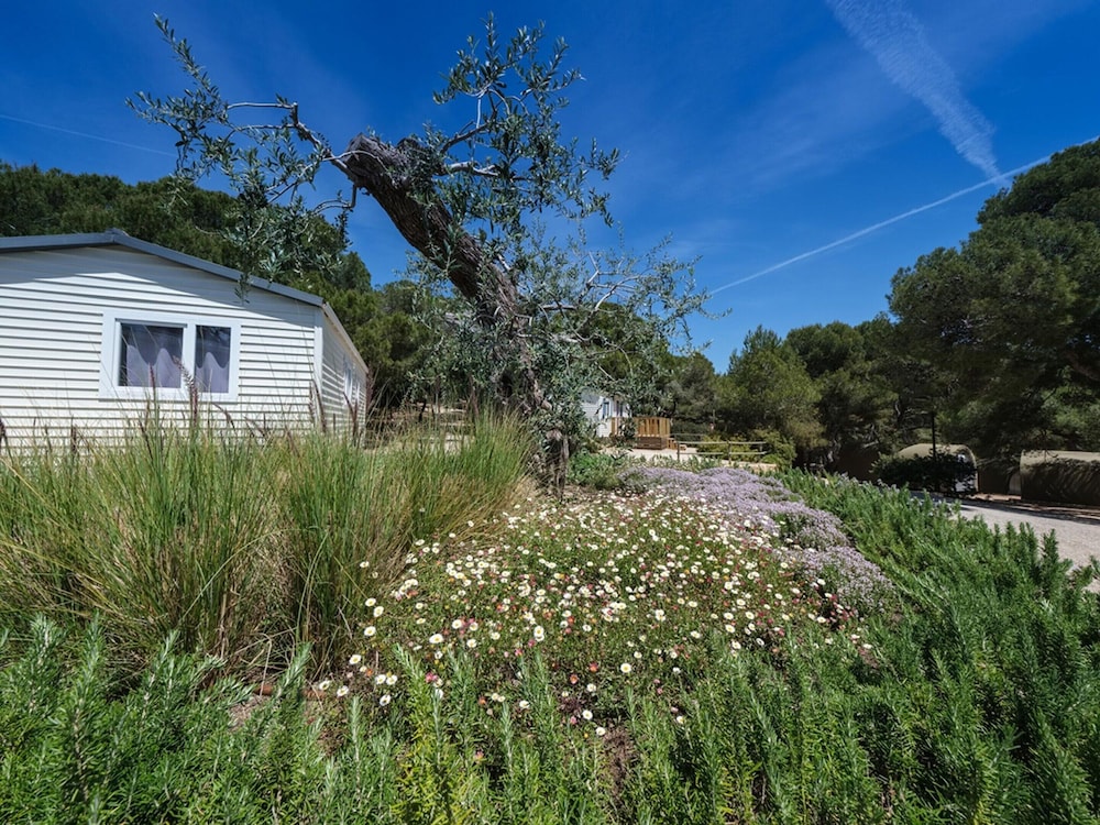 Bungalow in Tarragona by the Beach