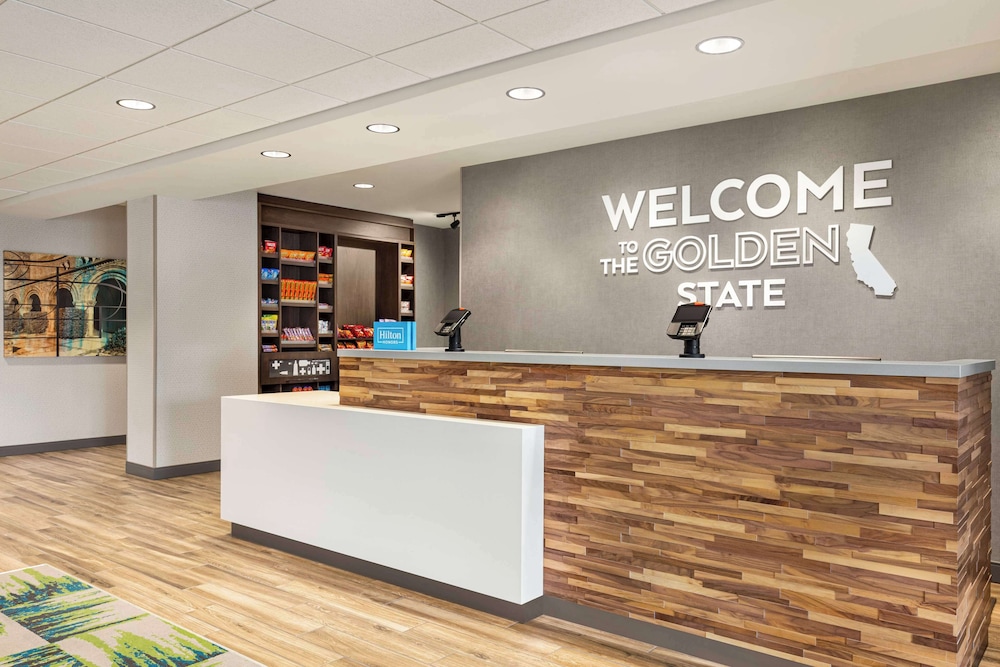 Miscellaneous Market Vacations - Hampton Inn  Suites Oroville - Property Image 4