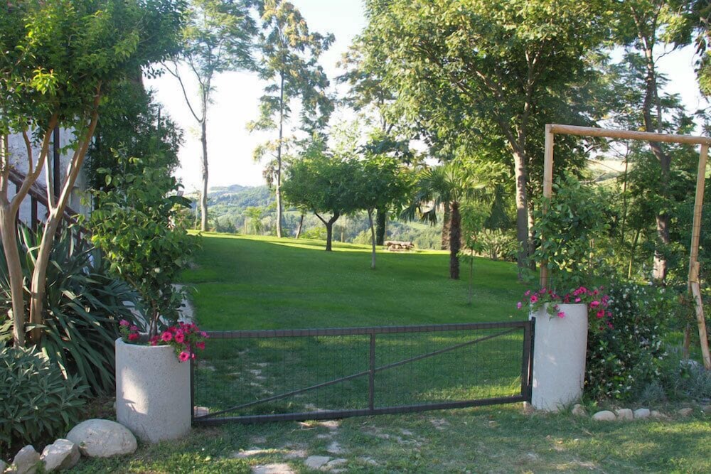 LeAmorine White House B&B