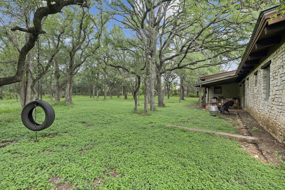 Hill Country Getaway Near San Marcos River 3 Bedroom Home