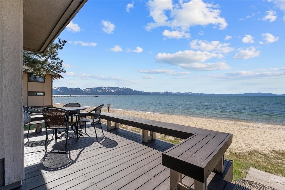 Lake Tahoe Vacations - Swimsuit Required 4 Bedroom Home by RedAwning - Property Image 20