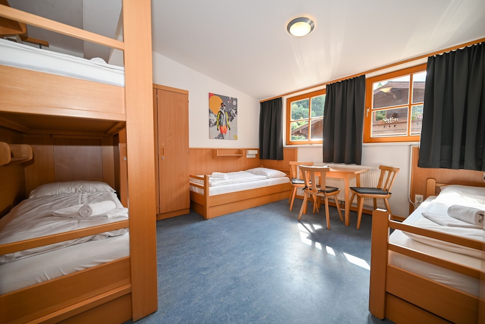 Schmitten 27 - Room 6 200m From ski Lift