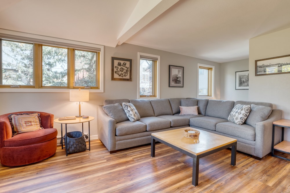 Lulu City 5B by Avantstay Across From Lift 7 10-minute Walk to Downtown