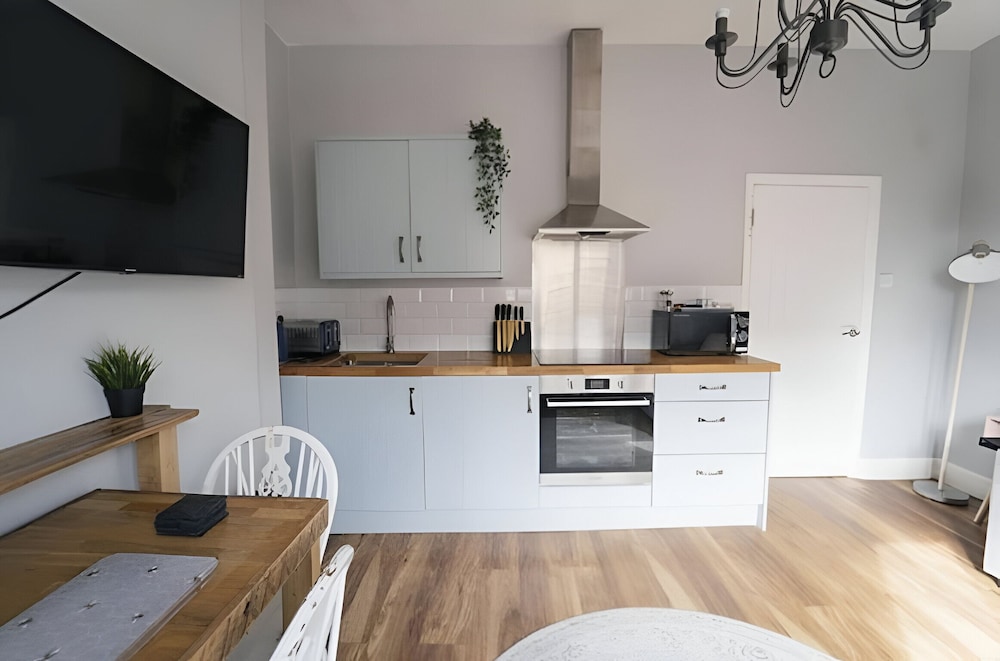 Cosy City Retreat in Bath view 2