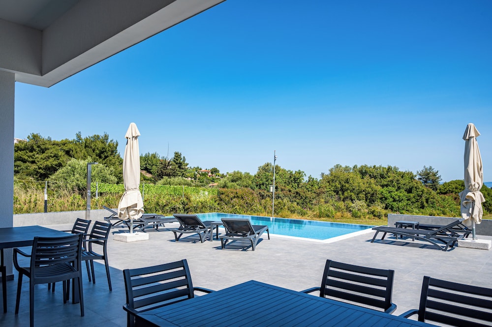Continent Villas - Villa VIP