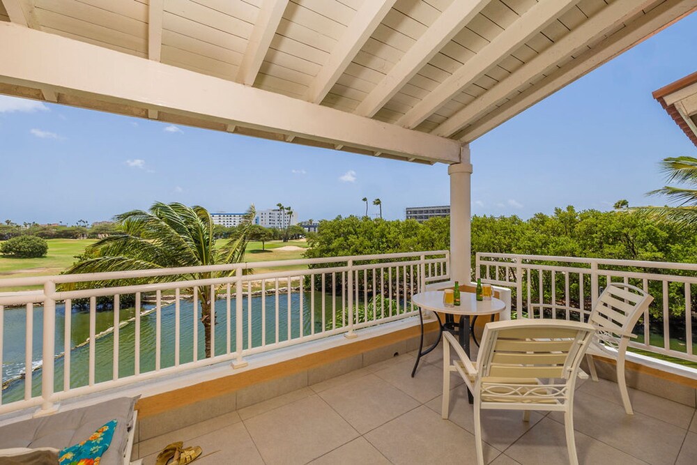 Private Jacuzzi Resort Amenities Close 2 Beach