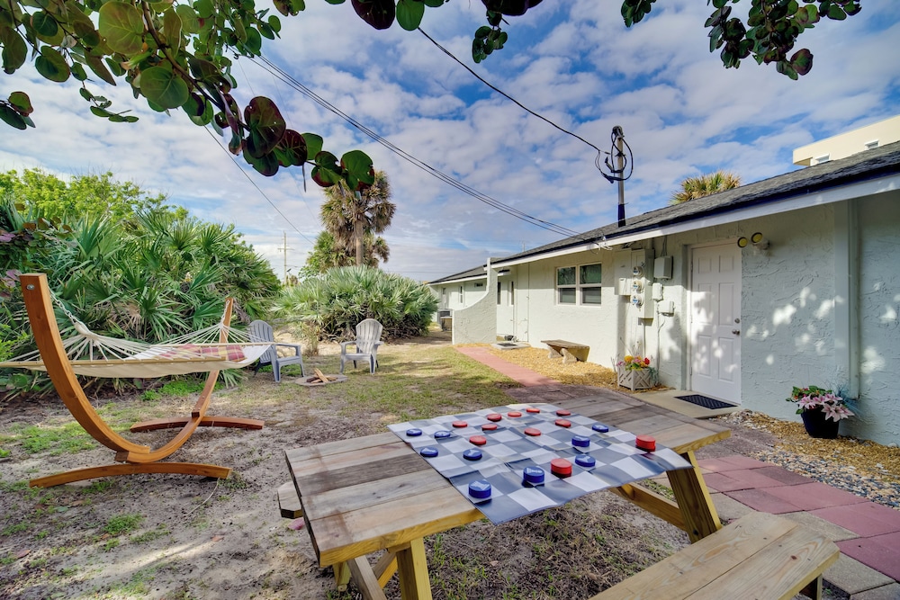 Next to Turtle Preserve: Oceanside Florida Retreat