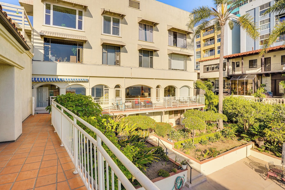 Beachfront Living in Long Beach: 2,500 Sq Ft Condo