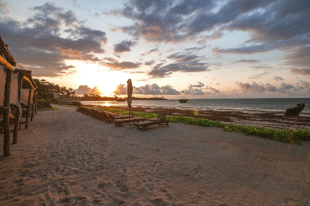Amani Beachfront Villa by YourHost view 5