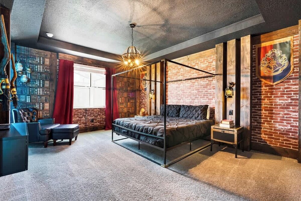 Stunning 7BR Home With Themed Bedrooms