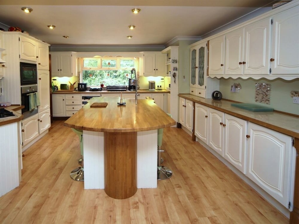 Launard House
