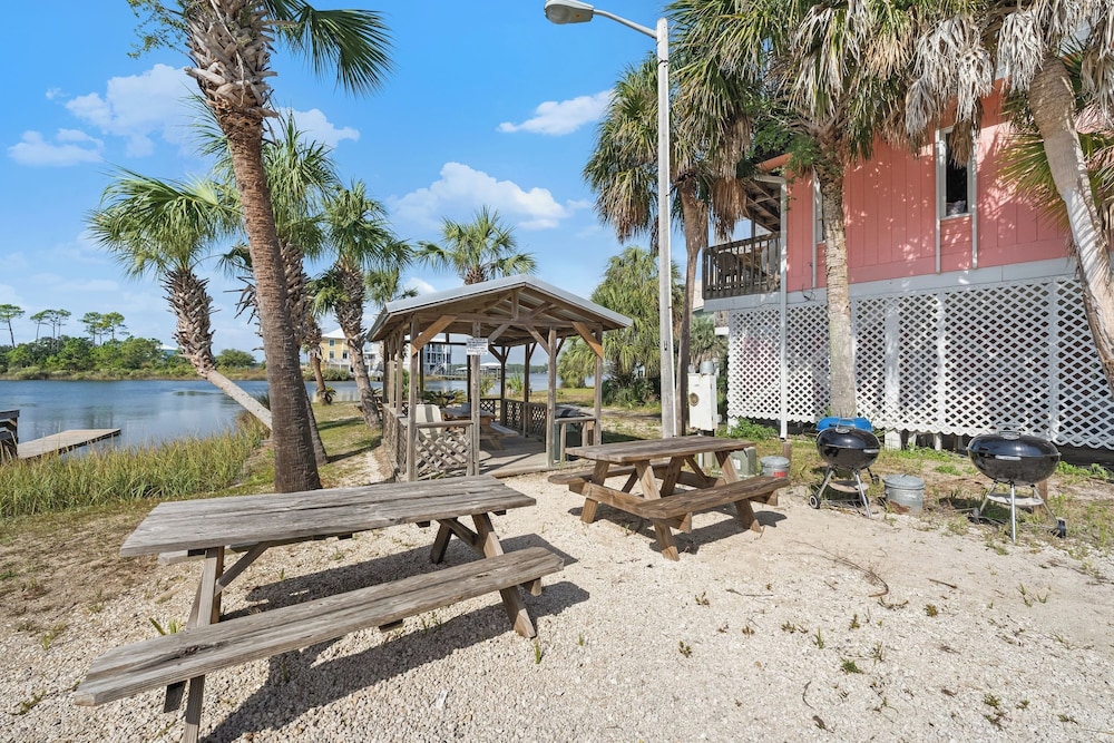 The Cove B 206