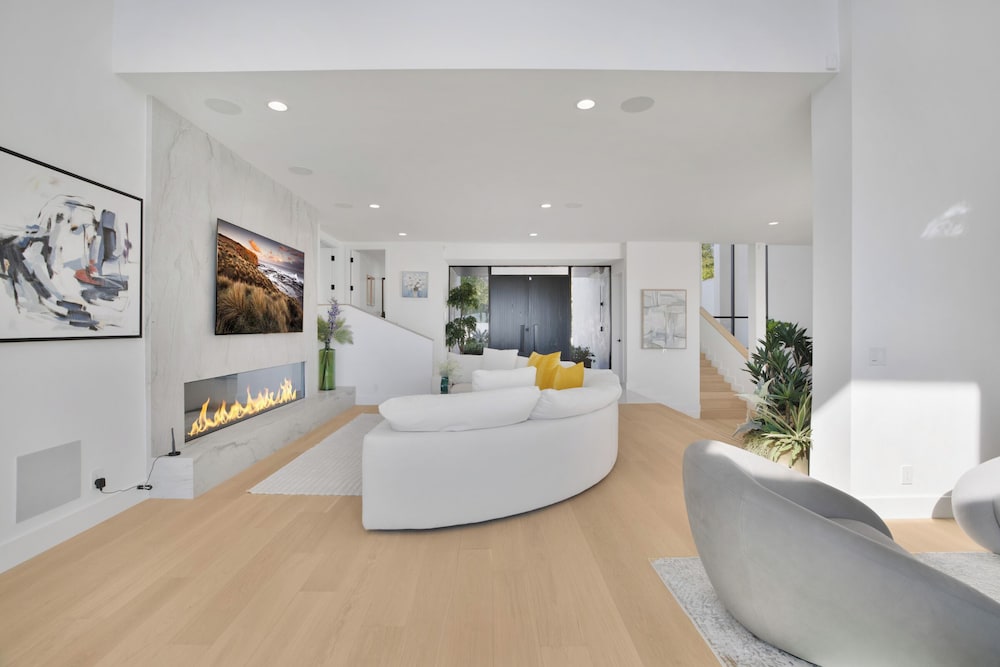Morning View Malibu - Malibu Masterpiece in the Making w/ Views & Beach Access
