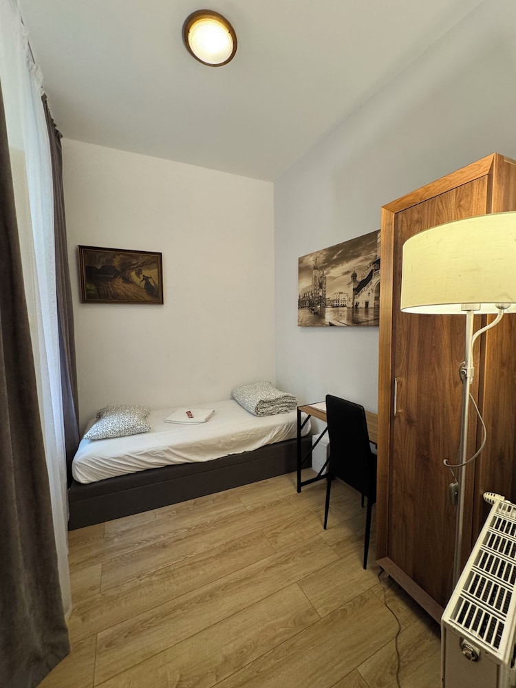 Amber Hostel