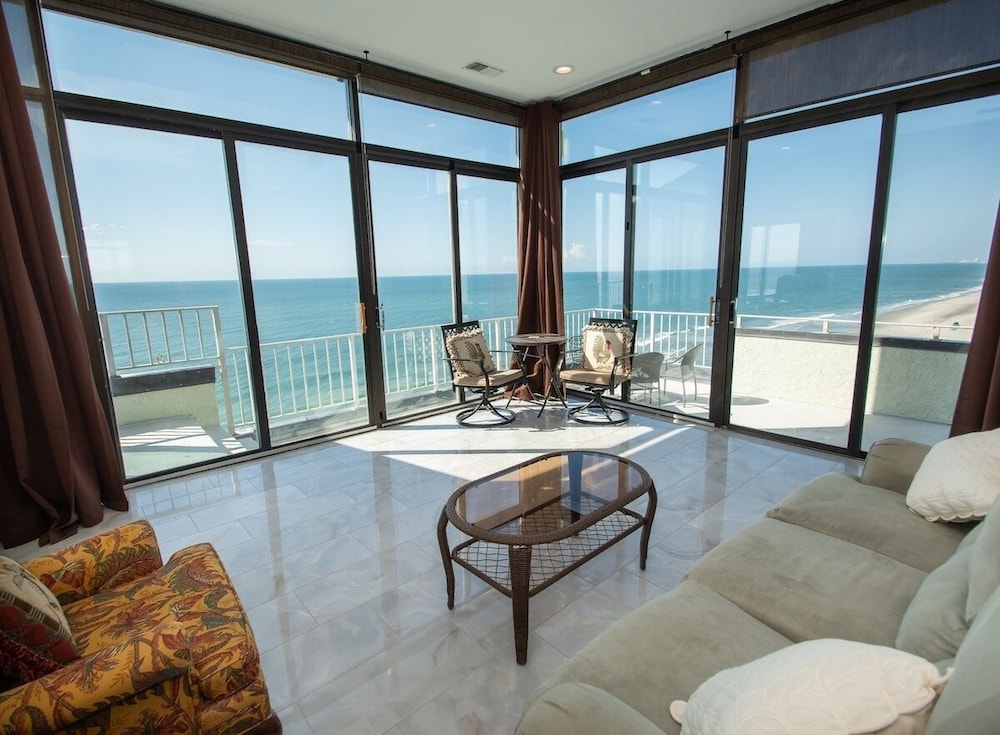 Sands Beach Club Ph1114 4 Bedroom Condo