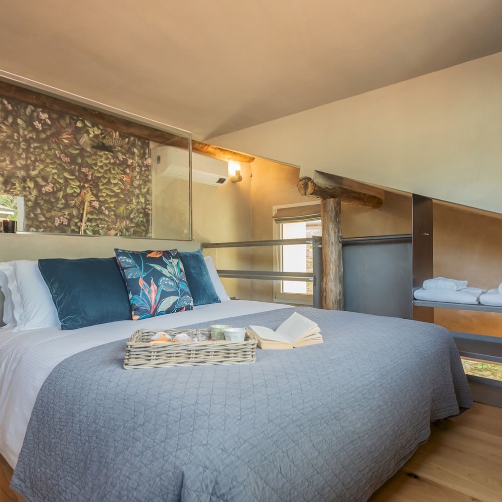 Urio s Castle Suites