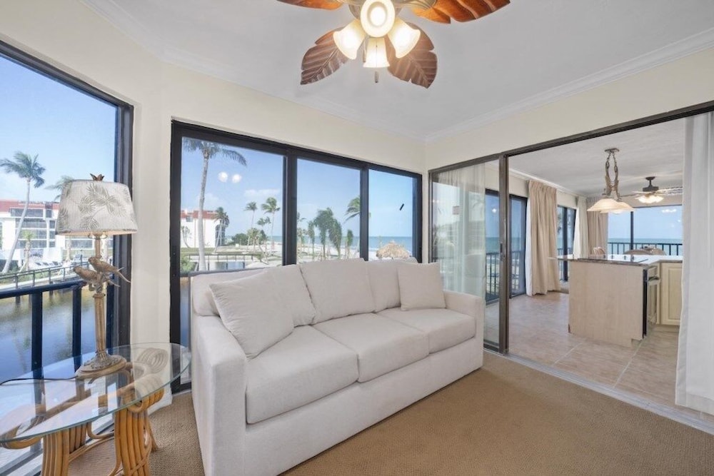 Pointe Santo A24 3 Bedroom Condo