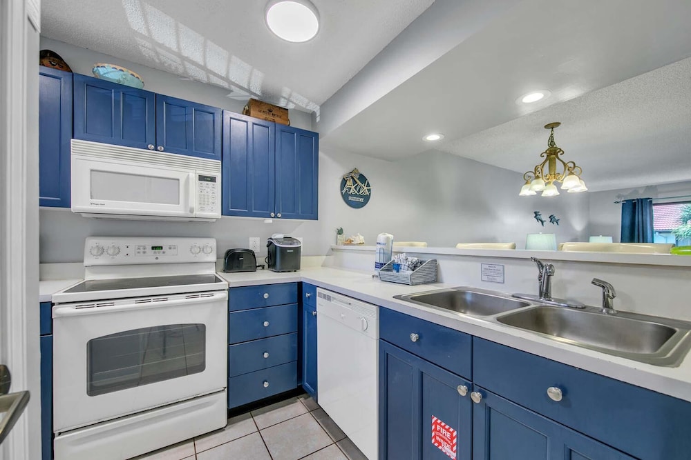 Edgewater Golf Villa 956