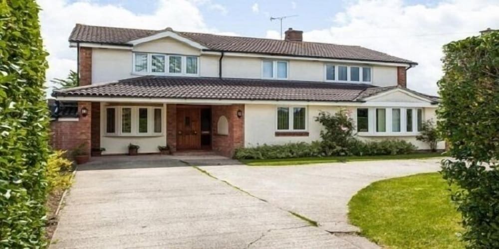 Aylesbury Vacations - House Forty one - Property Image 1