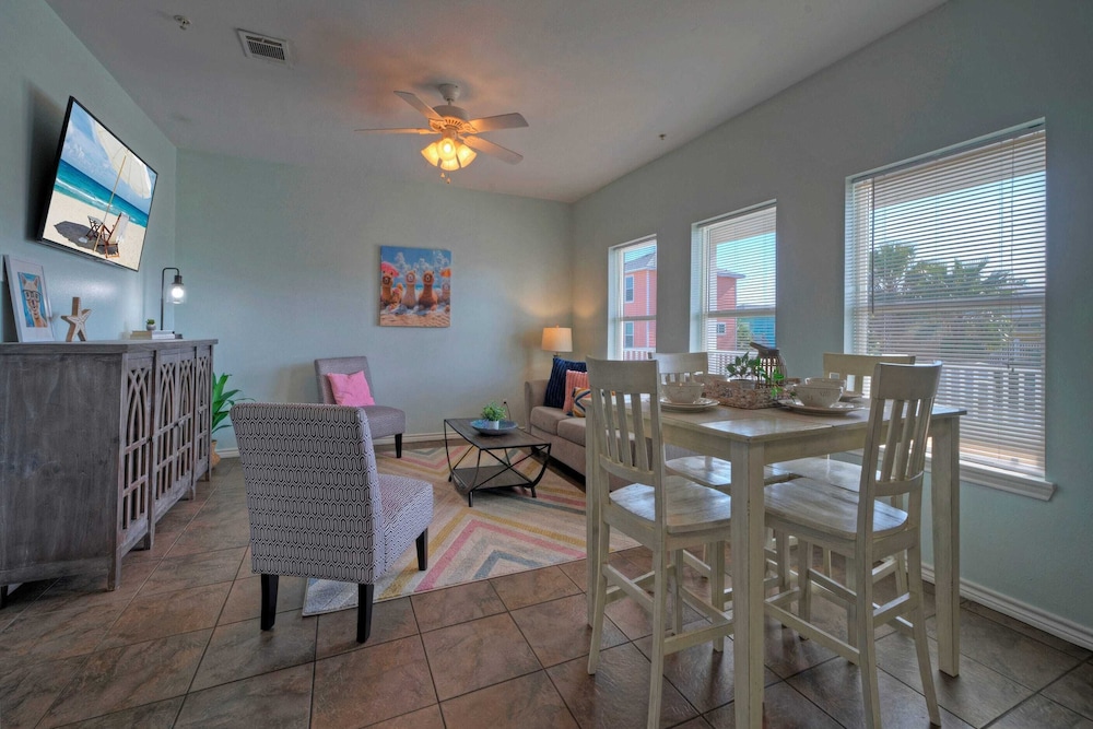 9 Costa Bahia Condos Sleeps 48 + Pool Minutes to the Beach