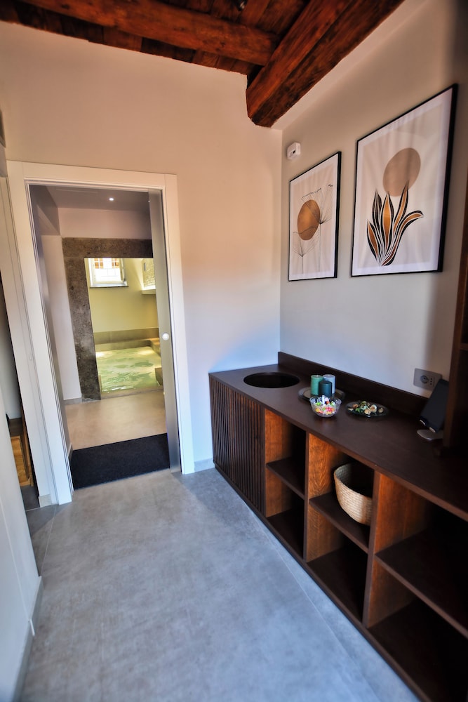 Corte Sospesa Guest House & Spa