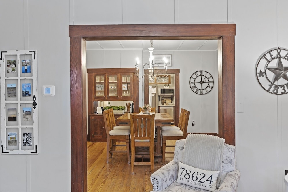 1929 Craftsman Charmer 2 Bedroom Home