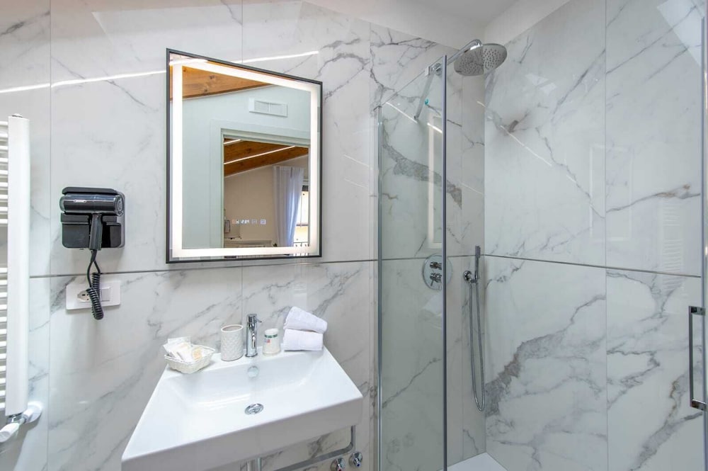 Rossy Palace Amalfi Coast Suites