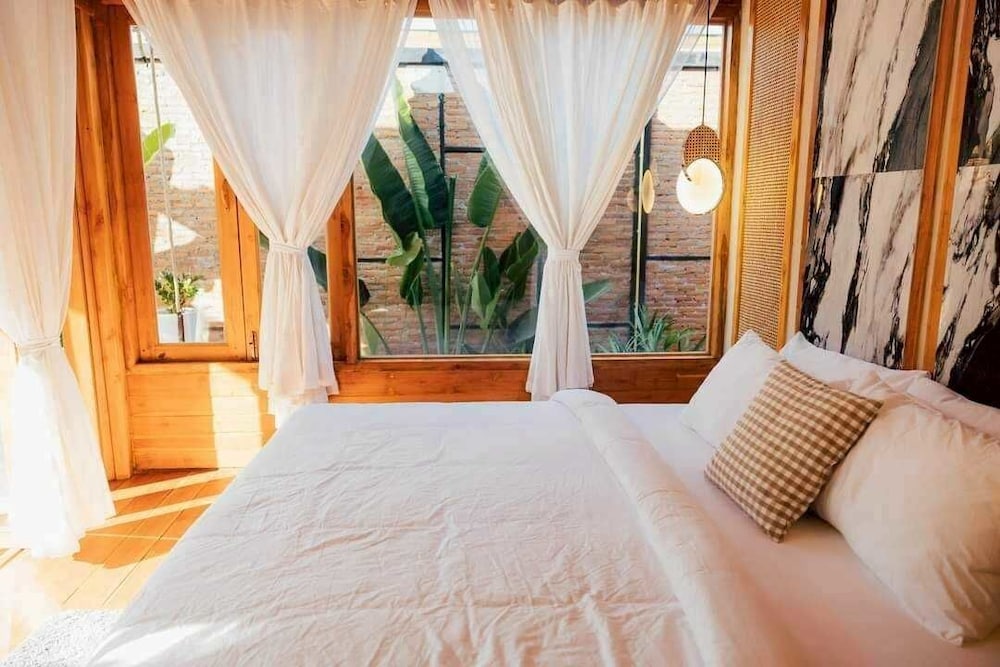 Lomhaijai Homestay