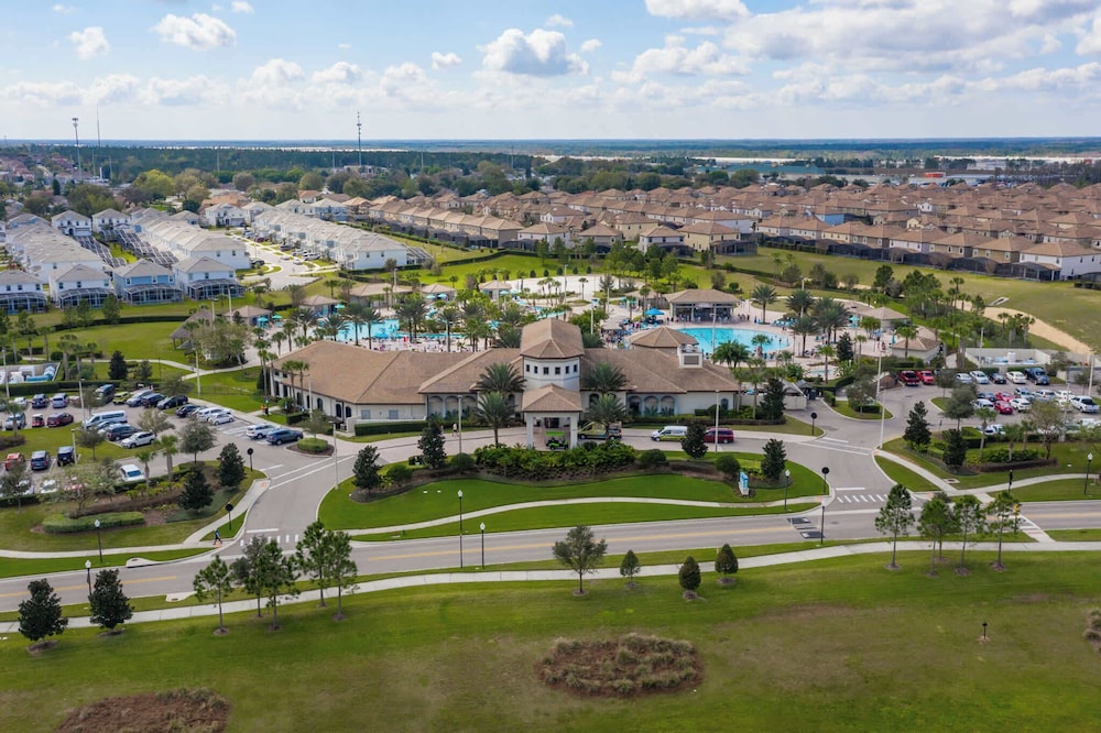 Upstay: Poolside Mansion w/ Themed Arcade & Cinema