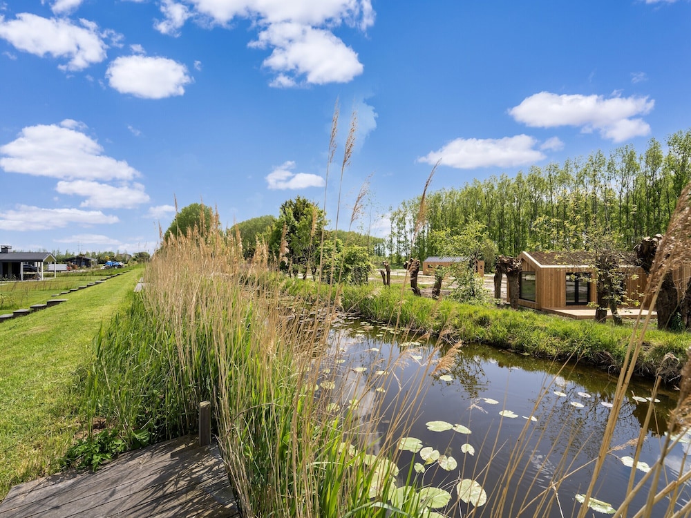 Holiday Home Near Kaag Lakes and Leiden Canals