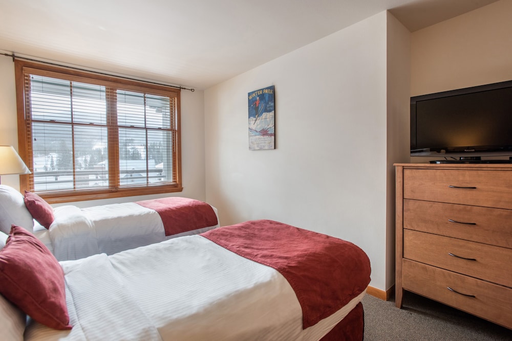 Two Bedroom Condos at Zephyr Mountain Lodge - Winter Park CO