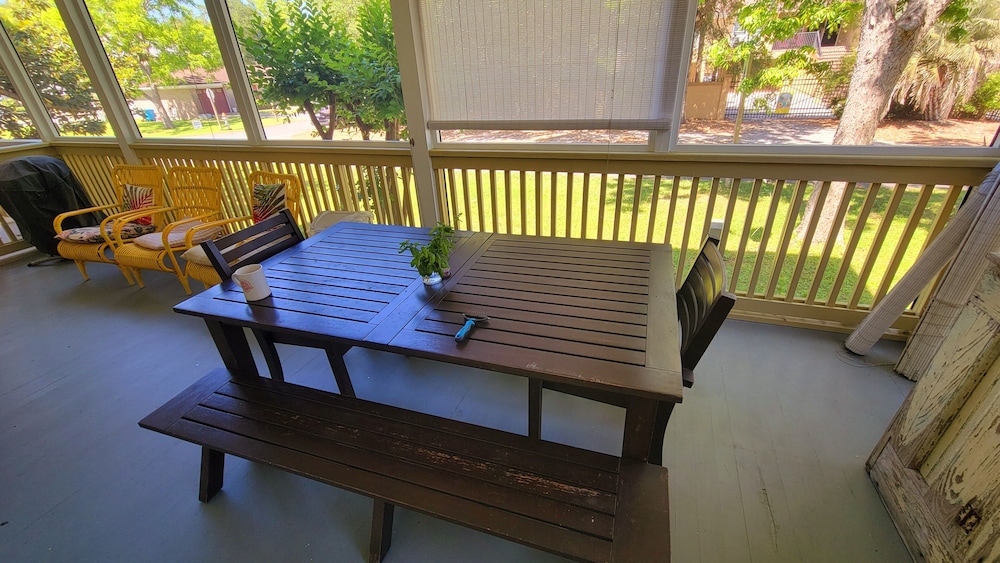 Old Magnolia House by Tybee Vacation Rentals