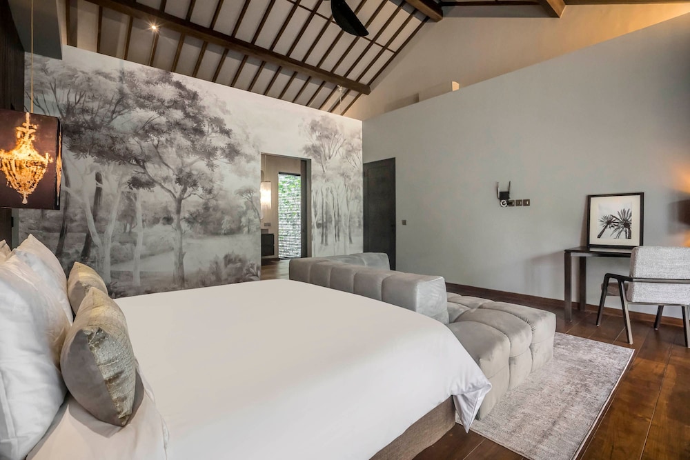 Umayam Luxury Townhouse 7 by Alfred in Bali - New Modern Luxury 3BR w Pool Near Pererenan Beach