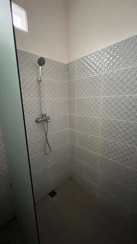 Ajik Guest House