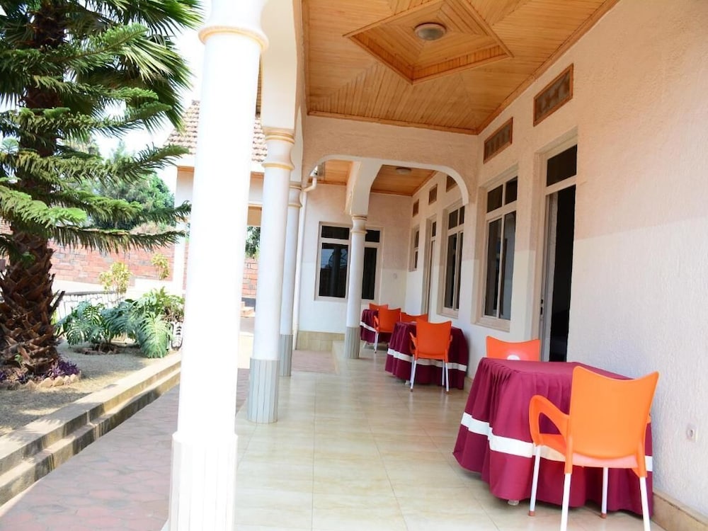 Martin Aviator Hotel