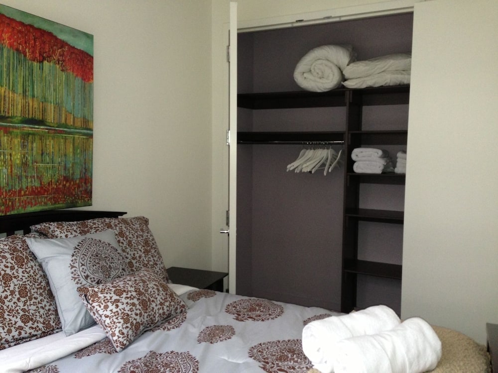 Market Rentals Downtown Apartments - Image 3