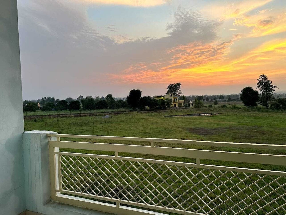 Kuyal Corbett Resort