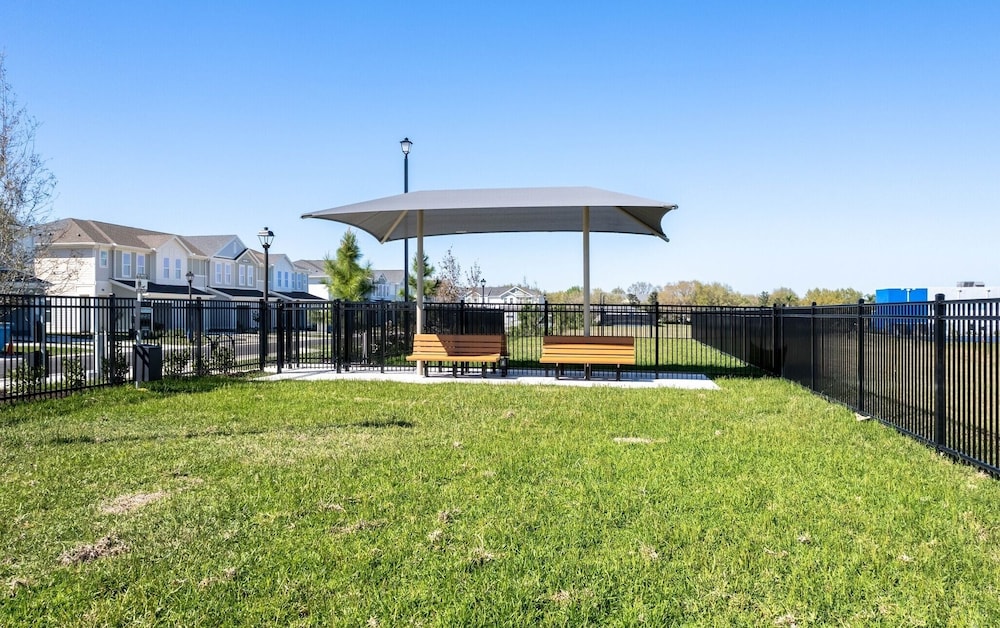 Landing Townhomes Davenport - Image 4