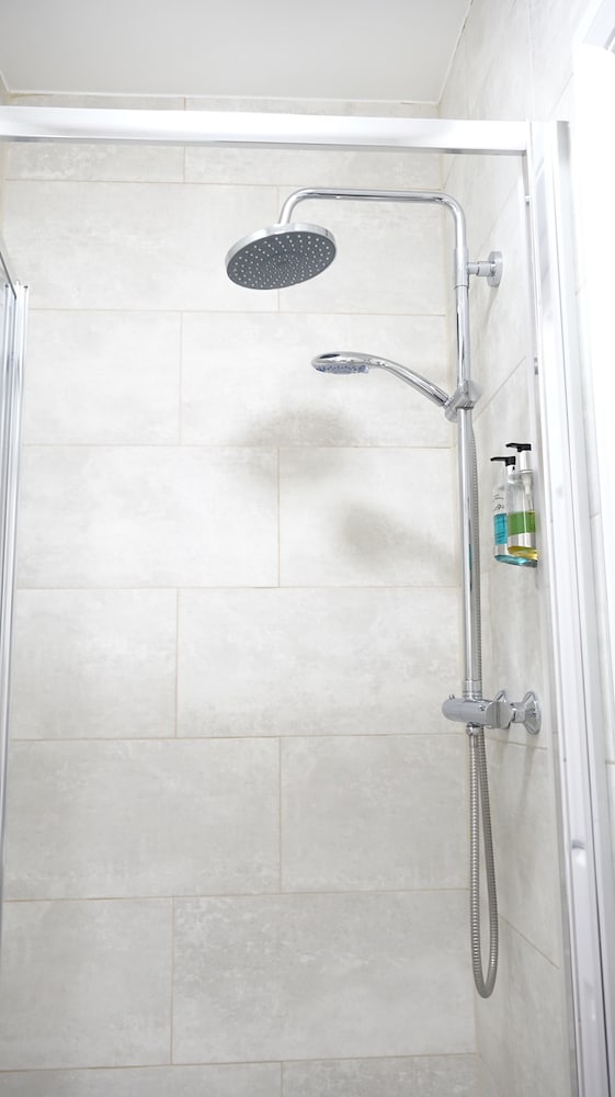 Heathrow Ensuites Rooms
